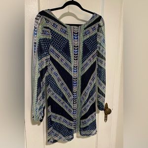 Women’s patterned long sleeved dress